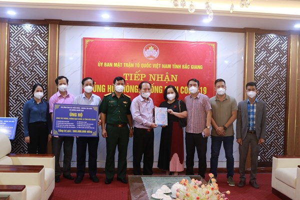 Sóc Trăng, Bắc Giang: Tiếp nhận ủng hộ phòng chống dịch Covid-19