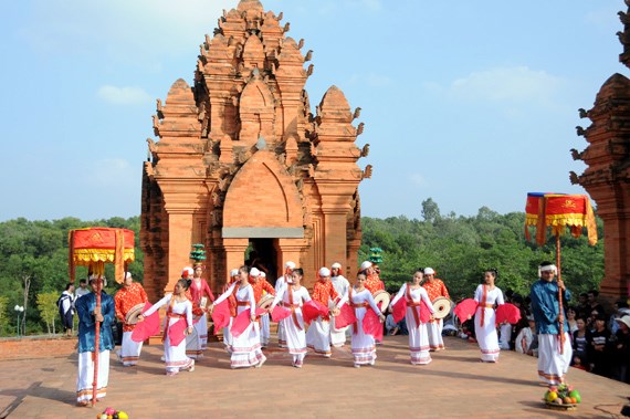 Ninh Thuận: Phát huy vai trò người có uy tín trong đồng bào dân tộc thiểu số