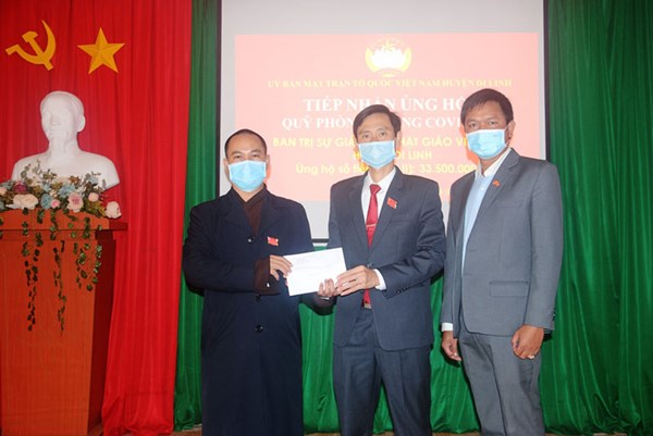 Di Linh (Lâm Đồng): Vận động trên 2 tỷ đồng ủng hộ Quỹ phòng chống dịch Covid-19