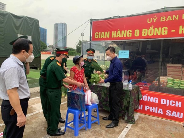 Hà Nội: Nhiều địa phương đồng loạt tổ chức "Gian hàng 0 đồng" hỗ trợ người dân