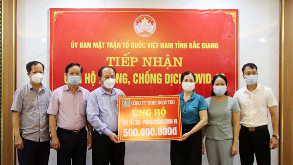 Bắc Giang: Tiếp nhận 1 tỷ đồng ủng hộ phòng, chống dịch Covid-19