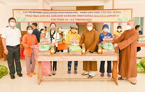 Bình Thuận: Trao quà cho đồng bào dân tộc thiểu số