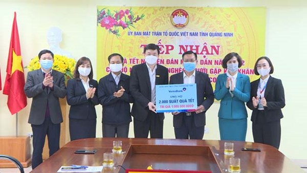 Ủy ban MTTQ tỉnh Quảng Ninh tiếp nhận 2.000 suất quà cho người nghèo, người có hoàn cảnh khó khăn
