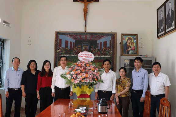 Vĩnh Phúc: Thăm, chúc mừng các giáo xứ, giáo họ nhân dịp Lễ Phục sinh 2022