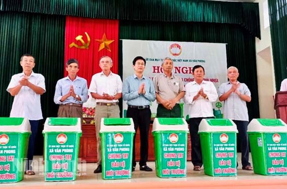 Văn Phong (Ninh Bình): Phát động phong trào "Toàn dân tham gia chống rác thải nhựa, chung tay bảo vệ môi trường"