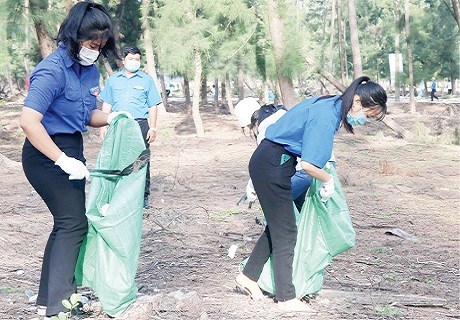 “Lấy sức dân để xây dựng cuộc sống cho dân”