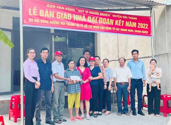 Núi Thành (Quảng Nam): Bàn giao nhà Đại đoàn kết cho hộ nghèo