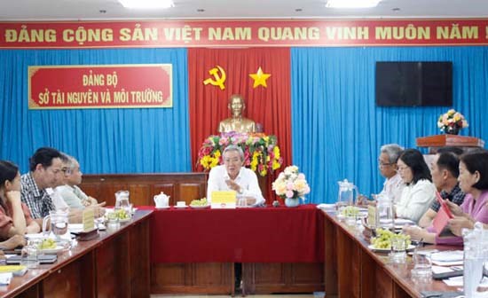 Ủy ban MTTQ Việt Nam tỉnh Ninh Thuận làm việc với Sở Tài nguyên và Môi trường về công tác quản lý nhà nước trên lĩnh vực bảo vệ môi trường