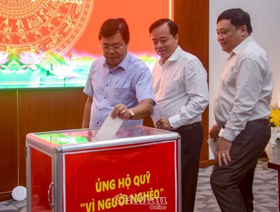 Uỷ ban MTTQ Việt Nam tỉnh Cà Mau phát động quyên góp ủng hộ Quỹ “Vì người nghèo”