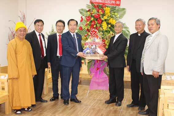 Đồng bào Công giáo tỉnh Lâm Đồng đoàn kết ''Đồng hành cùng dân tộc''