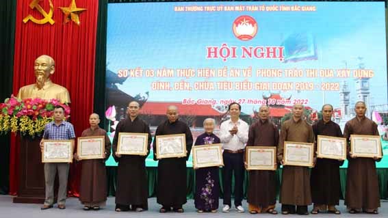 Bắc Giang: Khen thưởng 26 tập thể, cá nhân trong phong trào xây dựng đình, đền, chùa tiêu biểu