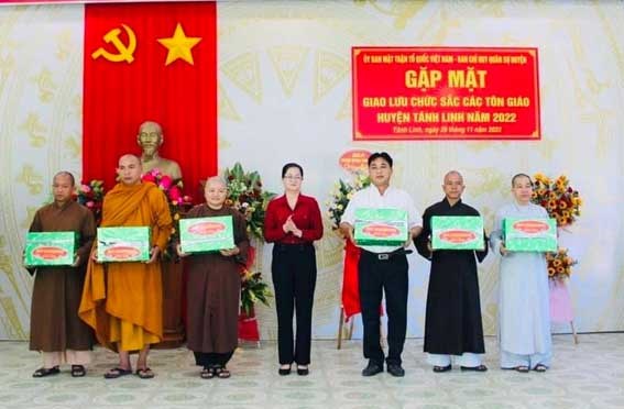 Tánh Linh (Bình Thuận): Họp mặt chức sắc các tôn giáo tiêu biểu