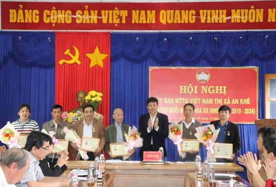 Ủy ban MTTQ Việt Nam thị xã An Khê vận động hơn 2 tỷ đồng hỗ trợ người nghèo