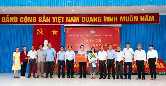 Ủy ban MTTQ tỉnh An Giang giao ban công tác Mặt trận quý I/ 2023