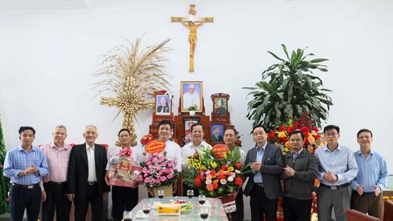 Bắc Giang: Thăm, chúc mừng các cơ sở tôn giáo nhân lễ Phục sinh năm 2023