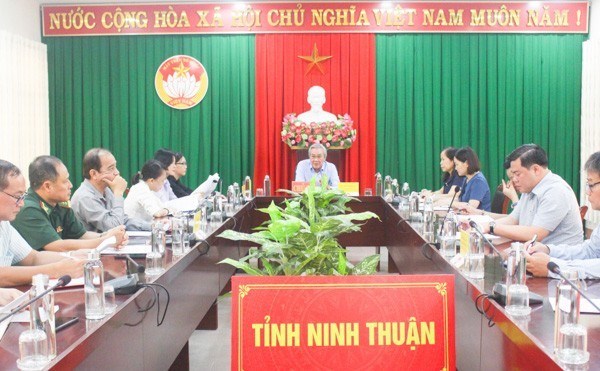 Ninh Thuận: Triển khai chương trình ‘Cùng ngư dân thắp sáng đèn trên biển’