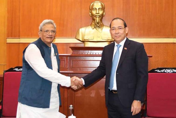 Phó Chủ tịch Hoàng Công Thủy tiếp Tổng Bí thư Đảng Cộng sản Ấn Độ Mác-xít