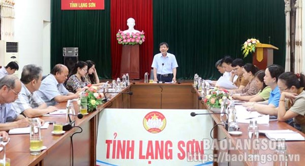 Lạng Sơn: Phản biện dự thảo Quyết định của UBND tỉnh ban hành Quy định về quản lý, thu gom, vận chuyển, xử lý chất thải rắn sinh hoạt trên địa bàn tỉnh