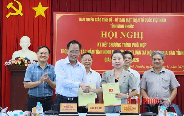 Bình Phước: Ký kết chương trình phối hợp giữa Ban Tuyên giáo Tỉnh ủy và Ủy ban MTTQ Việt Nam tỉnh
