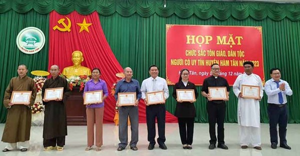 Bình Thuận: Găp mặt chức sắc tôn giáo, dân tộc người có uy tín năm 2023