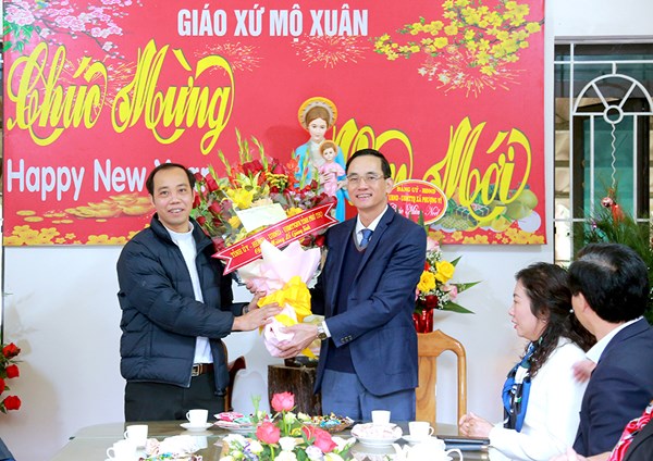 Lãnh đạo Ủy ban MTTQ Việt Nam tỉnh Khánh Hòa, Gia Lai, Phú Thọ thăm và chúc mừng lễ Giáng sinh 2023