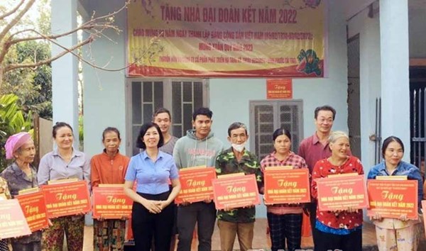MTTQ huyện Đồng Phú chung tay vì người nghèo