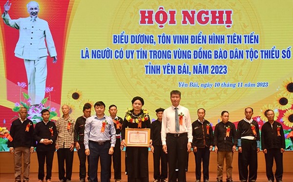 Yên Bái phát huy vai trò người có uy tín trong đồng bào dân tộc thiểu số