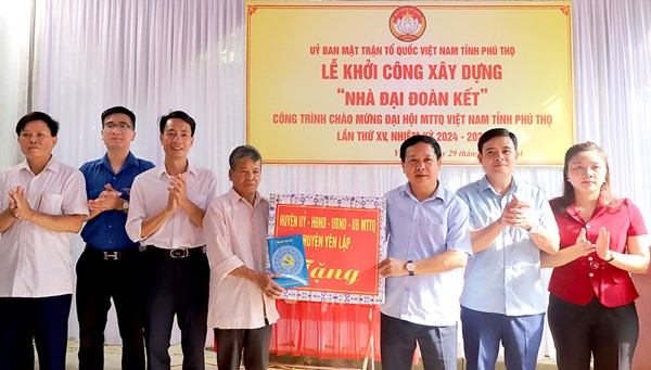 MTTQ các cấp huyên Yên Lập chung tay xóa nhà tạm