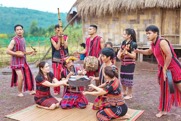 Đakrông (Quảng Trị): Phát huy vai trò người có uy tín trong sự nghiệp xây dựng và bảo vệ Tổ quốc