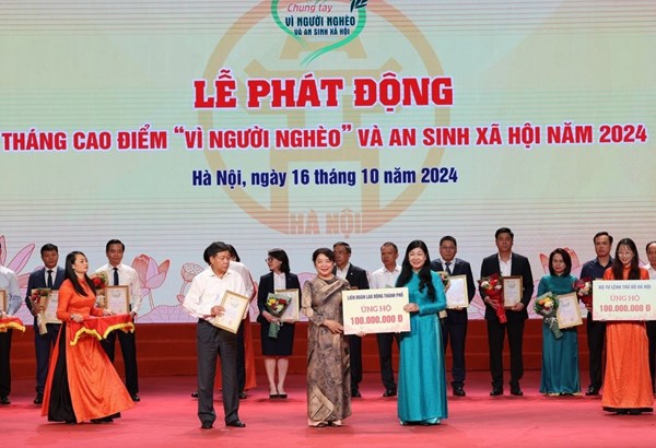 Hà Nội: Tiếp nhận gần 28 tỷ đồng ủng hộ Quỹ “Vì người nghèo” và an sinh xã hội