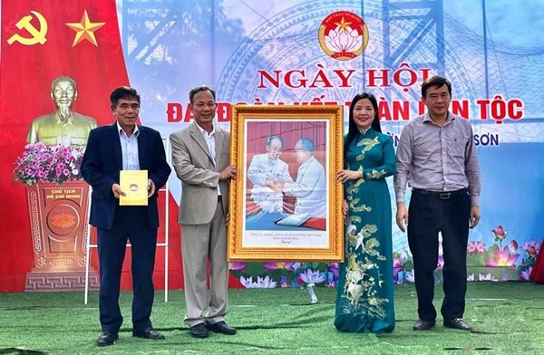 Ngày hội Đại đoàn kết toàn dân tộc tại khu dân cư Sơn Thắng