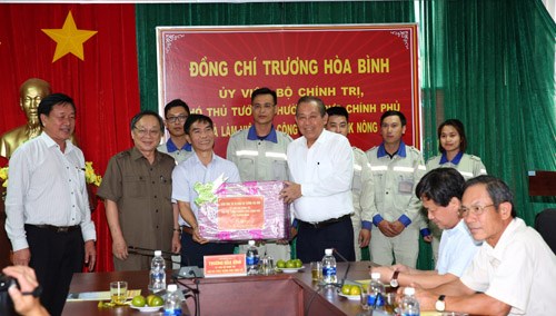 Phó Thủ tướng Thường trực thăm 2 nhà máy lớn tại Đắk Nông