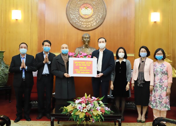 Trên 900 tỷ đồng ủng hộ và đăng ký ủng hộ gửi đến UBTƯ MTTQ Việt Nam