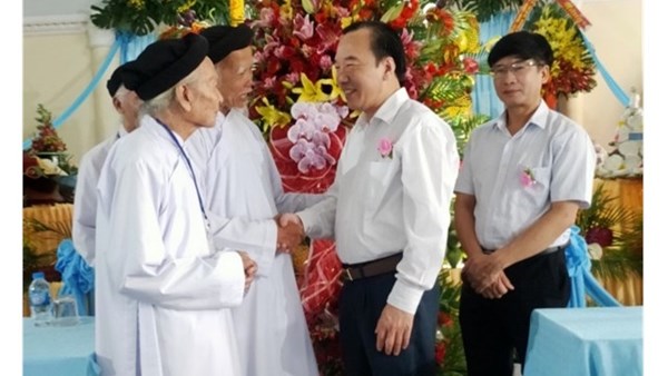 Phó Chủ tịch Ngô Sách Thực chúc mừng Đại lễ sinh nhật lần thứ 139 Đức Giáo tông Nguyễn Ngọc Tương