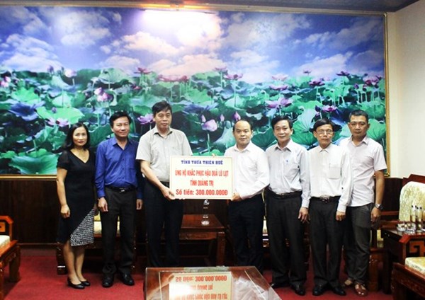 Thừa Thiên – Huế hỗ trợ Quảng Trị 300 triệu đồng khắc phục hậu quả mưa lũ