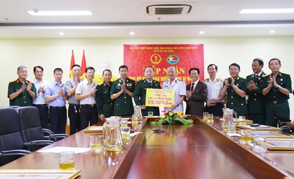 Quảng Ninh: Hội Cựu chiến binh tiếp nhận hơn 500 triệu đồng ủng hộ đồng bào miền Trung 