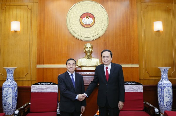 Củng cố và phát triển mối quan hệ hữu nghị, hợp tác toàn diện Việt Nam-Lào