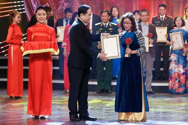 Chủ tịch UBTƯ MTTQ Việt Nam Trần Thanh Mẫn dự Lễ trao Giải báo chí toàn quốc về xây dựng Đảng