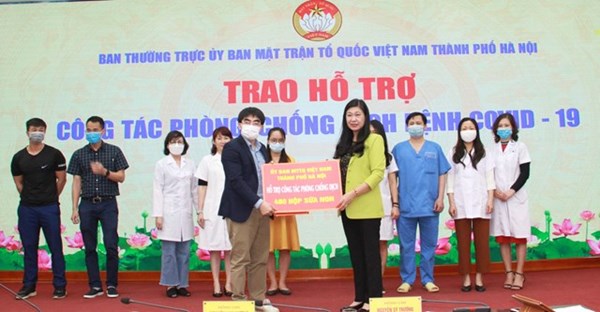 Tiếp nhận trên 12 tỷ đồng ủng hộ Quỹ 'Vì biển đảo' Việt Nam 