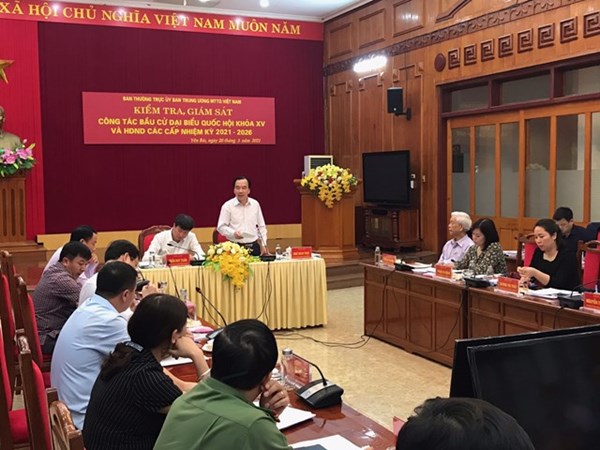 UBTƯ MTTQ Việt Nam kiểm tra, giám sát bầu cử tại Yên Bái 