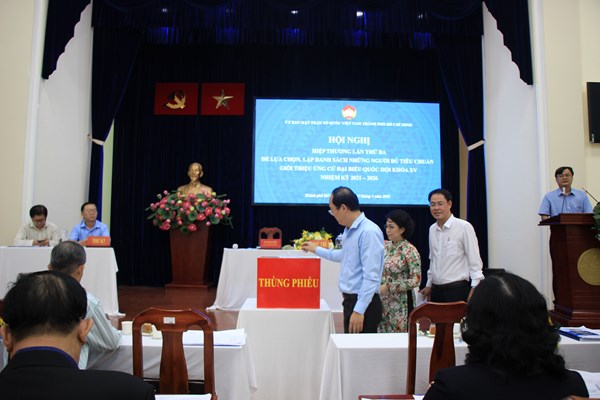 MTTQ thành phố Hồ Chí Minh: Bỏ phiếu thông qua danh sách 38 người ứng cử đại biểu Quốc hội khóa XV