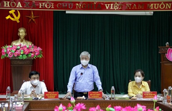 Chủ tịch Đỗ Văn Chiến làm việc với tỉnh Nghệ An về công tác chuẩn bị bầu cử
