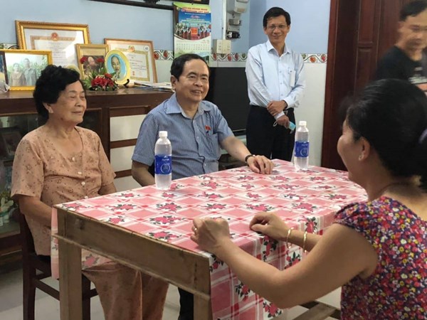 Phó Chủ tịch Thường trực Quốc hội Trần Thanh Mẫn thăm gia đình chính sách tại tỉnh Hậu Giang