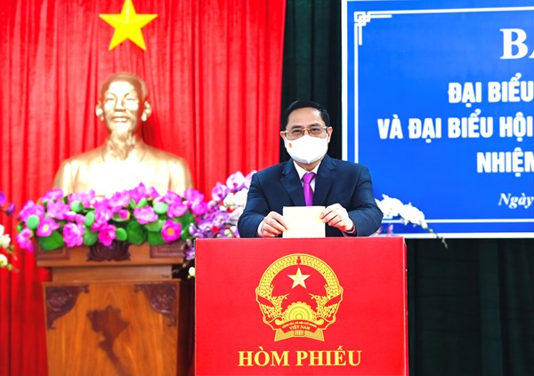 Thủ tướng Phạm Minh Chính bỏ phiếu bầu cử, thực hiện quyền và nghĩa vụ công dân
