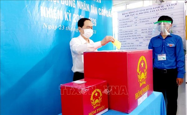 Phó Chủ tịch Thường trực Quốc hội Trần Thanh Mẫn bỏ phiếu bầu cử tại thành phố Cần Thơ