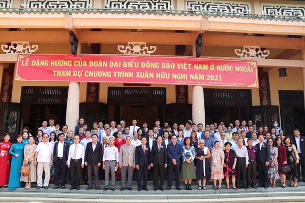 Thành phố Hồ Chí Minh kêu gọi kiều bào hiến kế phòng, chống dịch Covid-19