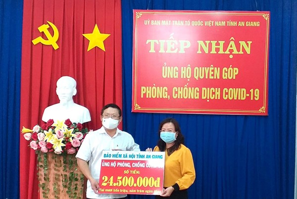 Thêm gần 75 triệu đồng ủng hộ Quỹ Phòng, chống dịch COVID-19 tỉnh An Giang