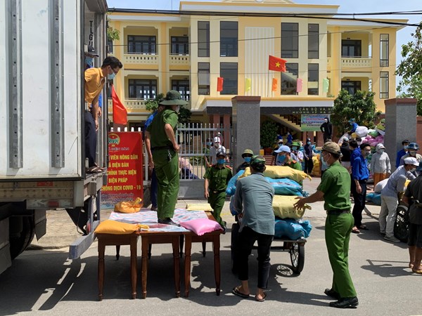 Quảng Nam vận động 428 tấn lương thực, thực phẩm hỗ trợ thành phố Hồ Chí Minh