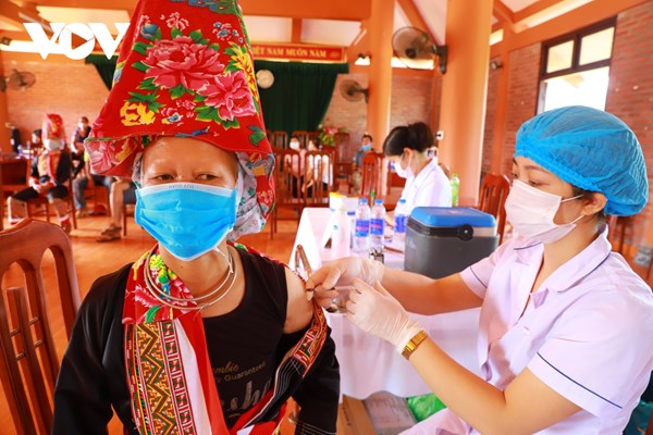Các tỉnh biên giới Đông Bắc đẩy nhanh tiêm vaccine với mục tiêu đạt miễn dịch cộng đồng