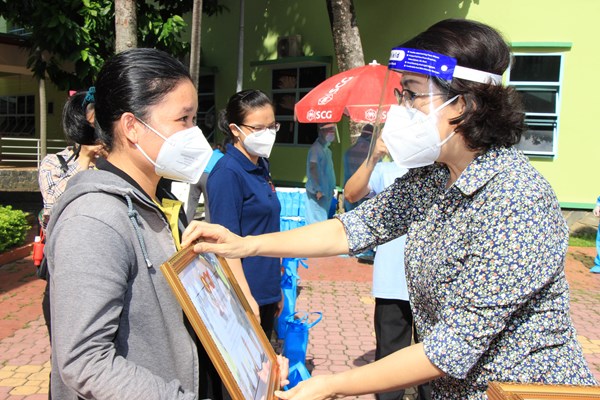 TPHCM đón 91 tình nguyện viên các tôn giáo kết thúc tham gia hỗ trợ các bệnh viện dã chiến